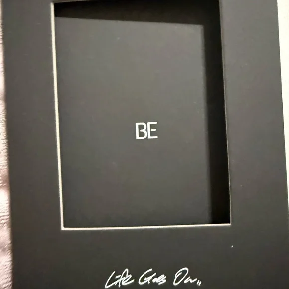 BTS deluxe edition “BE” - Picture 9 of 13